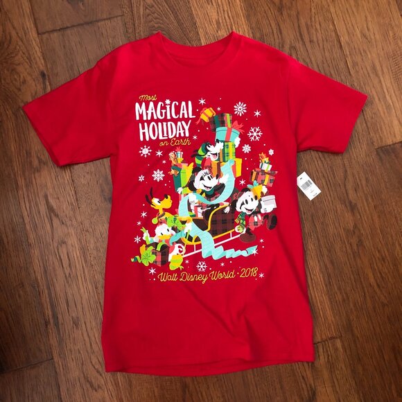 NWT Walt Disney Most Magical Holiday On Earth 2018 Small Shirt Christmas Mickey - Picture 1 of 6